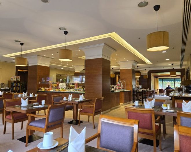 リヤドのシェラトン宿泊記(クラブラウンジ、朝食)