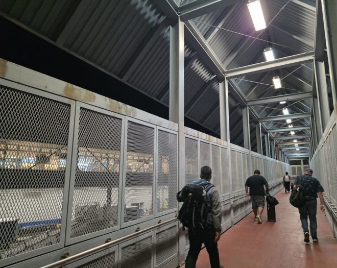 若干クレイジーな？旅行記スタート