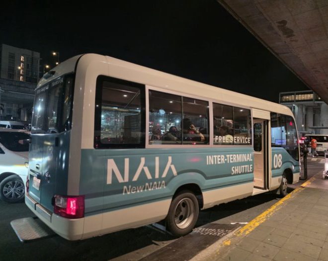 マニラで乗継。ターミナル移動あり